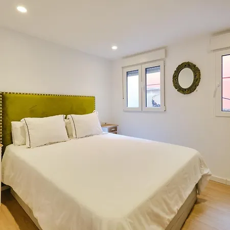 Апартаменты Reina Flat